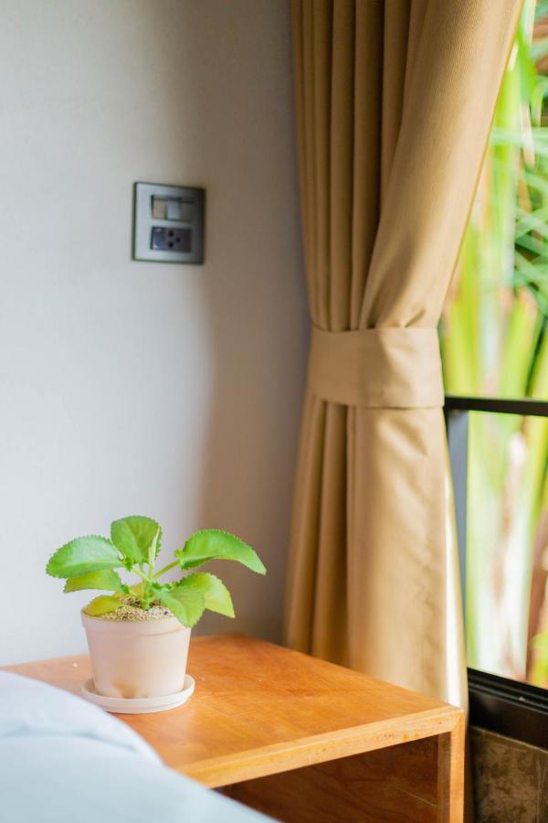 In My Place Cafotel Khlong Thom Exterior foto